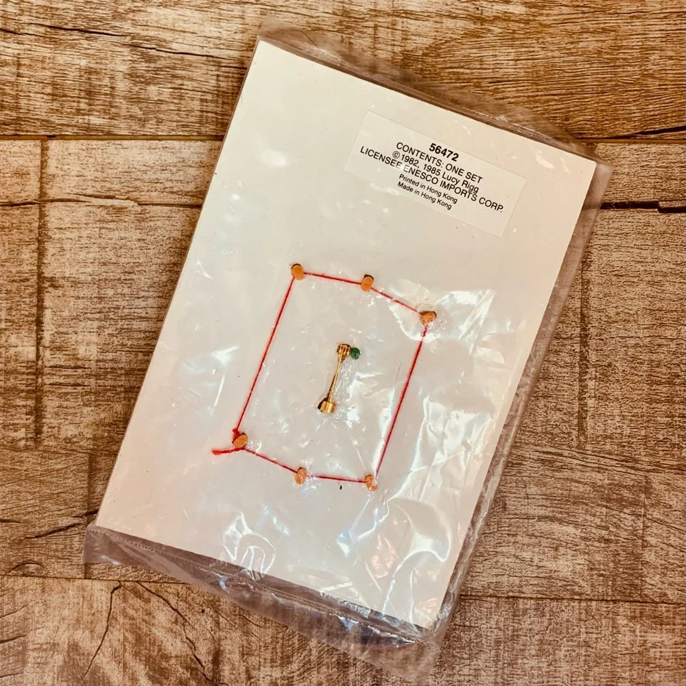 Vintage Lucy & Me—Christmas Teddy Bear, Lapel Pin & Set of Six Buttons (Enesco) - Picture 2 of 3